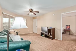 Photo #6: 6402856 Listing