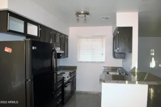 Photo #5: 6403015 Listing 