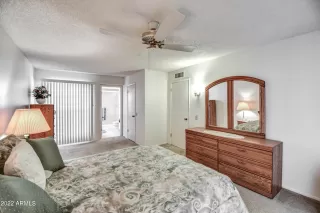 Photo #5: 6403059 Listing