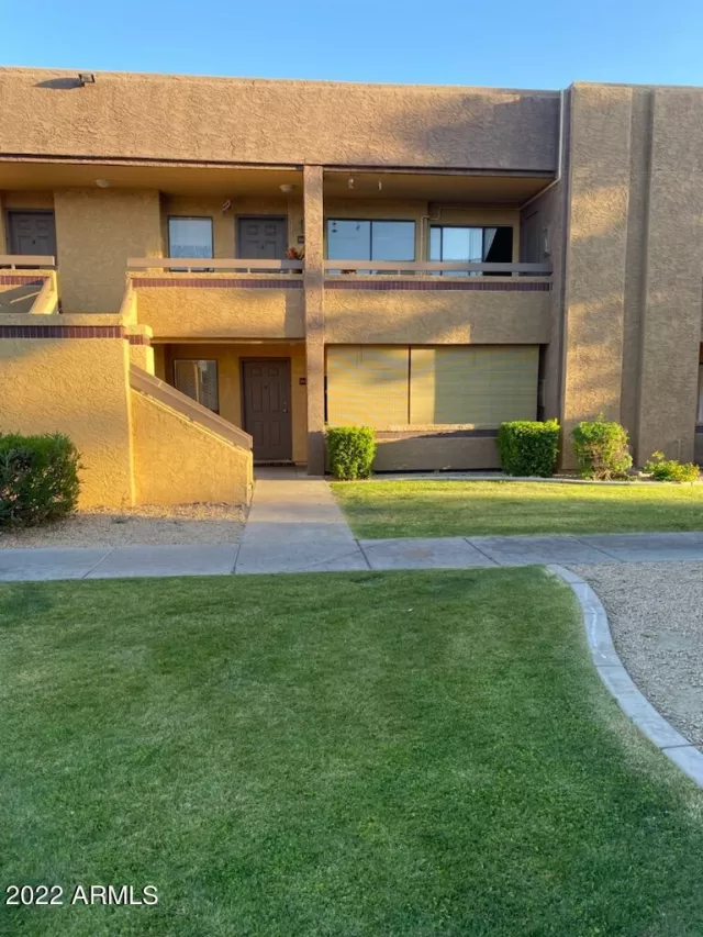 MLS: 6403131 Condo For Sale