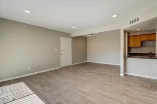 Photo #6: 6403278 Listing 