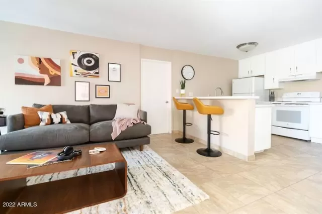 MLS: 6403349 Condo For Sale