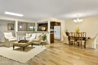 Photo #5: 6403419 Listing