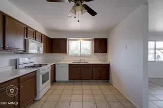 Photo #3: 6403436 Listing