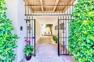 Photo #2: 6403707 Listing