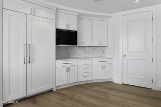 Photo #6: 6403729 Listing