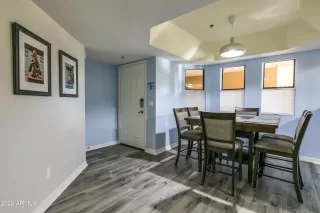 Photo #6: 6403813 Listing