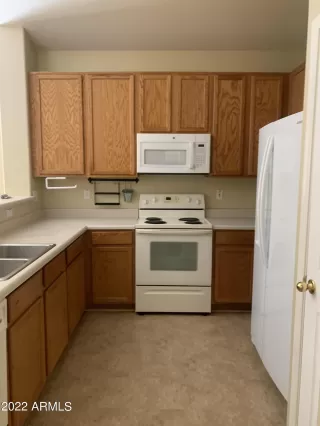 Photo #6: 6403907 Listing 