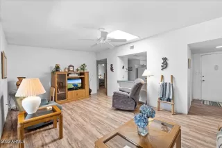 Photo #6: 6403952 Listing 