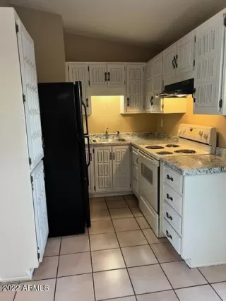 Photo #3: 6403959 Listing