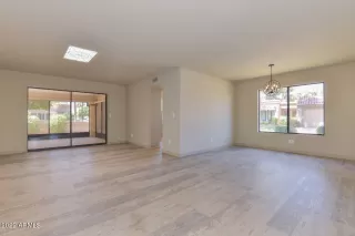 Photo #2: 6403989 Listing 