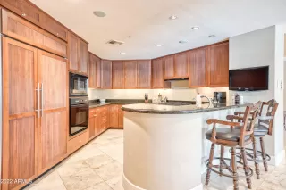 Photo #4: 6404009 Listing