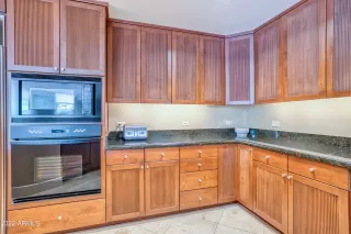 Photo #5: 6404009 Listing