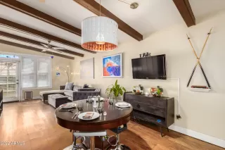 Photo #6: 6404060 Listing 