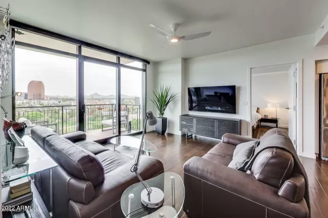 MLS: 6404135 Condo For Sale