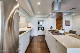 Photo #6: 6404135 Listing 