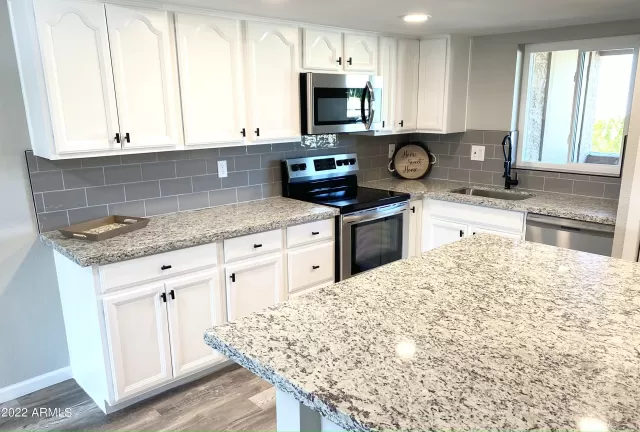 MLS: 6404298 Condo For Sale