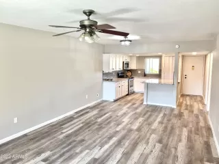 Photo #3: 6404298 Listing