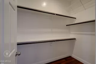 Photo #5: 6404377 Listing