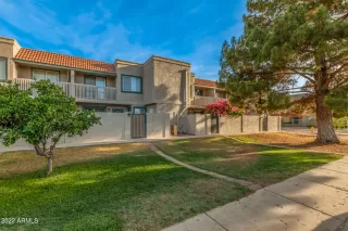 Photo #5: 6404459 Listing