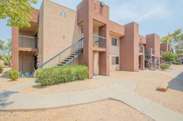 MLS: 6404461 Condo For Sale