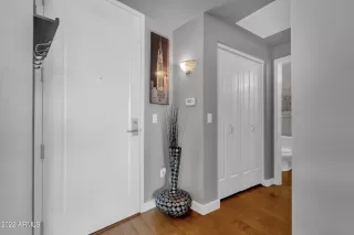 Photo #6: 6404512 Listing