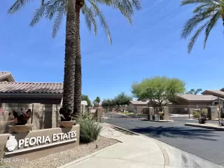 Photo #5: 6404592 Listing