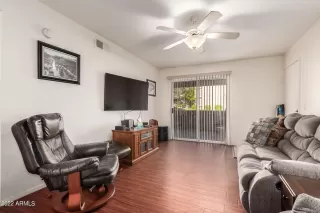 Photo #3: 6404684 Listing 