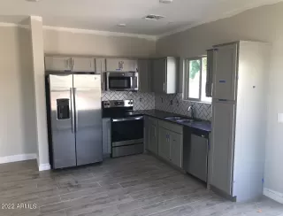 Photo #2: 6404806 Listing