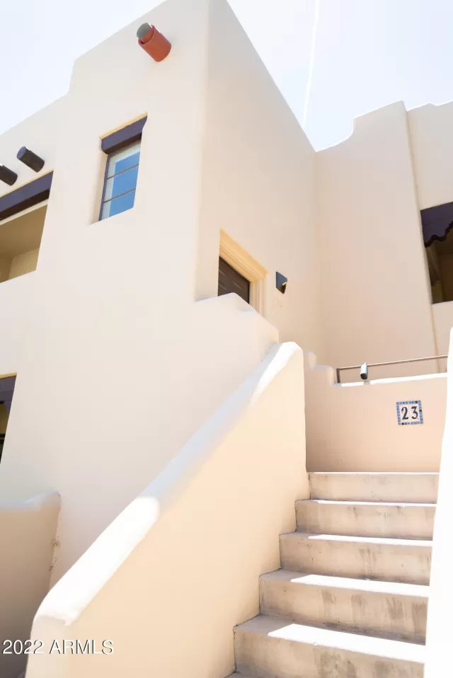 MLS: 6404968 Condo For Sale