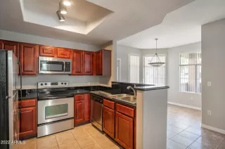 Photo #6: 6404971 Listing