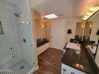 Photo #2: 6405016 Listing