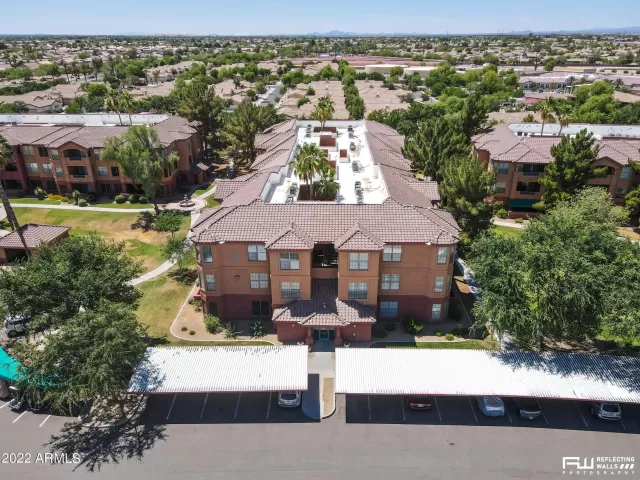 MLS: 6405064 Condo For Sale