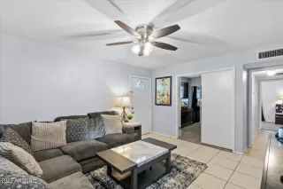 Photo #5: 6405068 Listing 