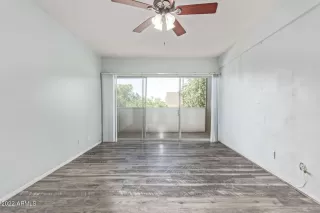 Photo #4: 6405086 Listing 