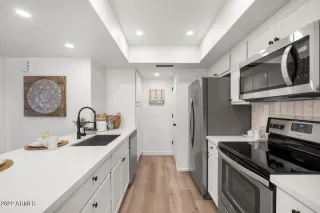 Photo #5: 6405410 Listing