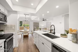 Photo #6: 6405410 Listing