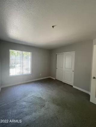 Photo #5: 6405486 Listing