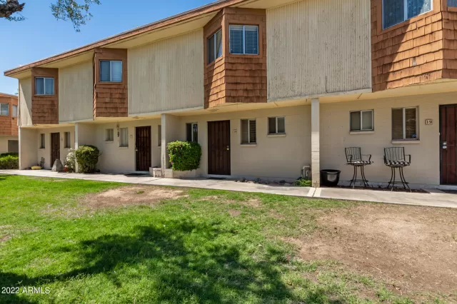 MLS: 6405492 Condo For Sale