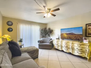 Photo #2: 6405504 Listing