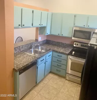 Photo #4: 6405585 Listing