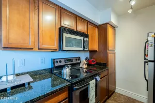 Photo #6: 6405628 Listing