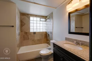 Photo #5: 6405697 Listing 