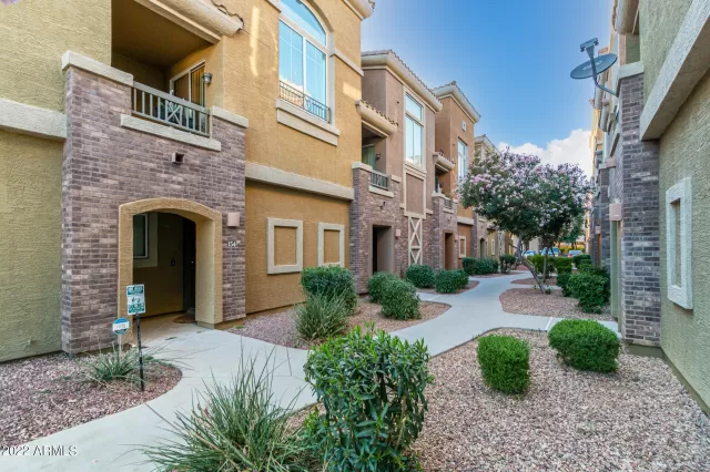 MLS: 6405701 Condo For Sale