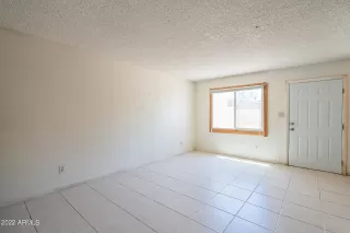 Photo #3: 6405756 Listing 