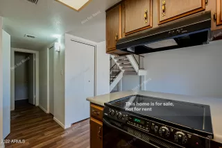 Photo #5: 6405829 Listing