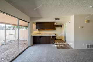 Photo #6: 6405829 Listing