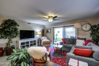 Photo #6: 6405871 Listing