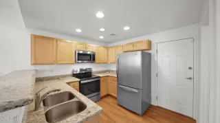 Photo #1: 6405918 Listing 