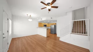 Photo #5: 6405918 Listing 